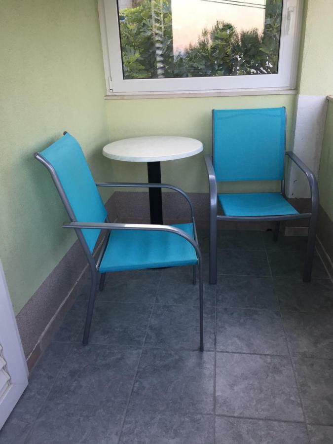 Apartmani Atila Damir Омиш Экстерьер фото