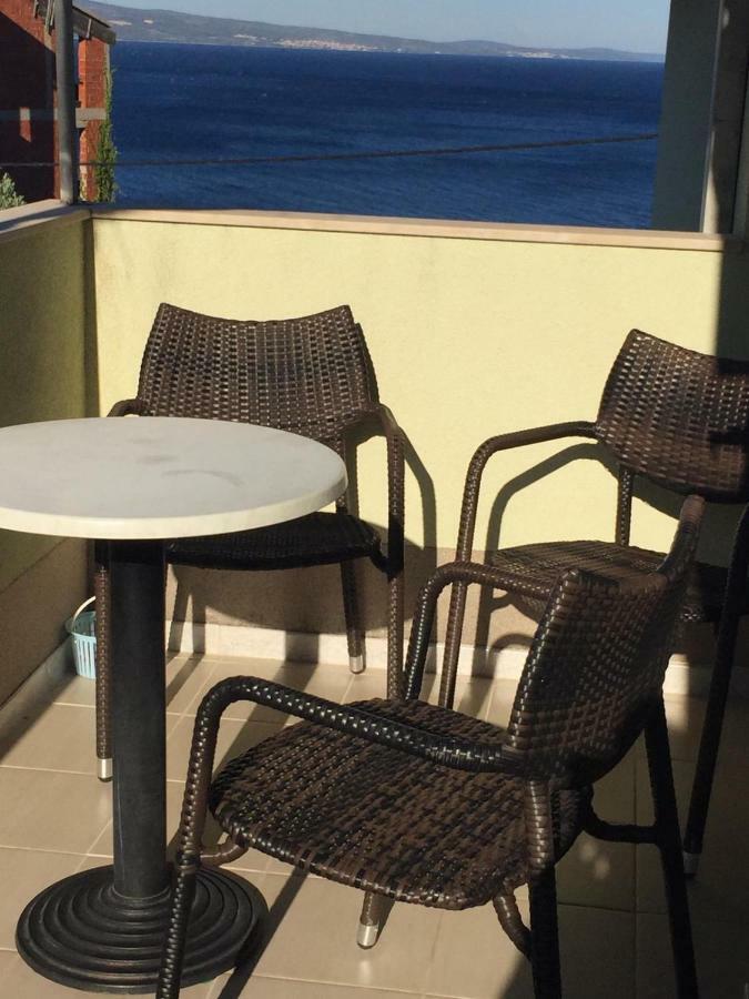 Apartmani Atila Damir Омиш Экстерьер фото