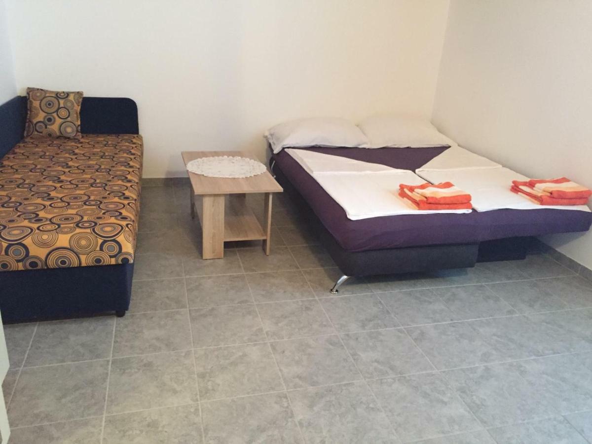 Apartmani Atila Damir Омиш Экстерьер фото