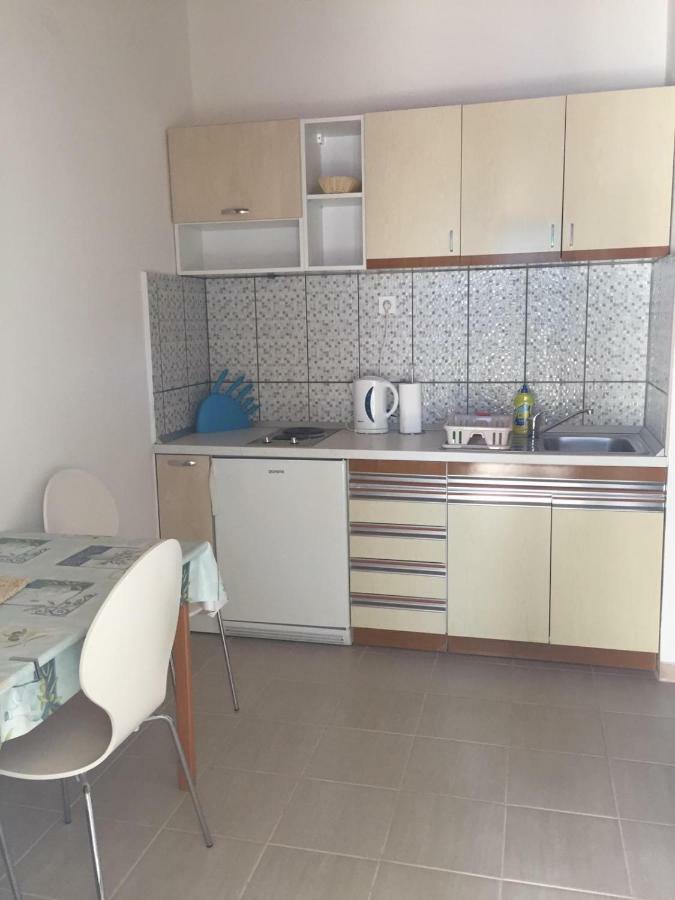 Apartmani Atila Damir Омиш Экстерьер фото