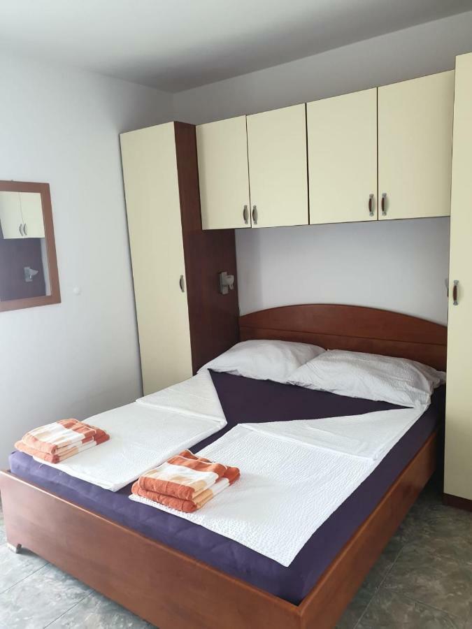 Apartmani Atila Damir Омиш Экстерьер фото